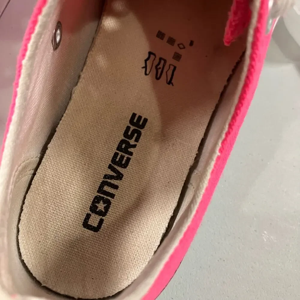 Converse pink taylor